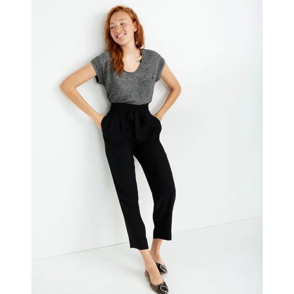 Madewell Drapey Paperbag Pants 4 Black Tapered Cropped Minimalist Office Neutral